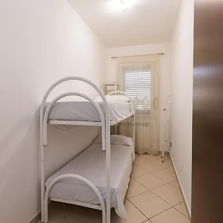 Apartamento Machiavelli-villetta Con Giardino - Baiaverde-lido *