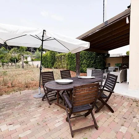 Machiavelli-villetta Con Giardino - Baiaverde-lido Gallipoli