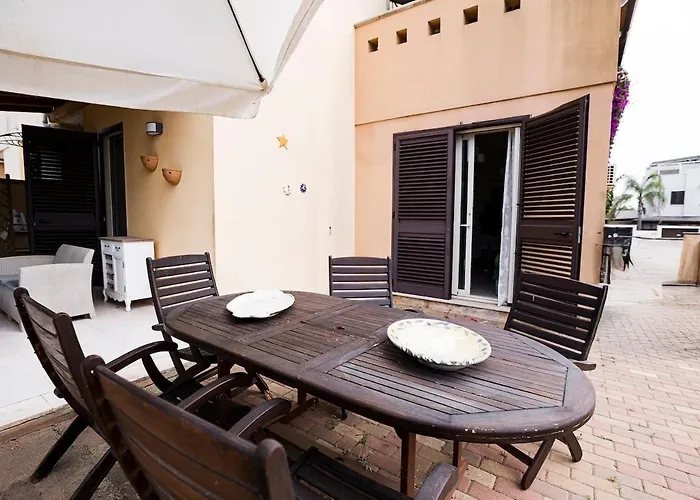 Machiavelli-villetta Con Giardino - Baiaverde-lido