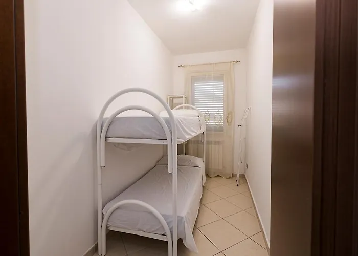Apartamento Machiavelli-villetta Con Giardino - Baiaverde-lido *