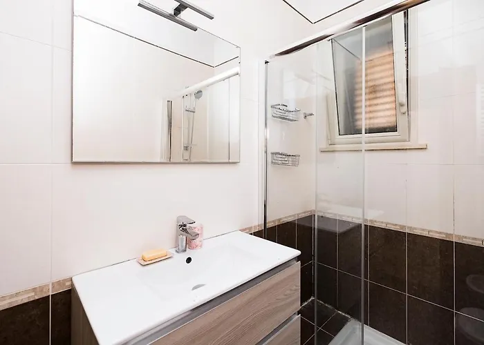 Machiavelli-villetta Con Giardino - Baiaverde-lido Apartamento